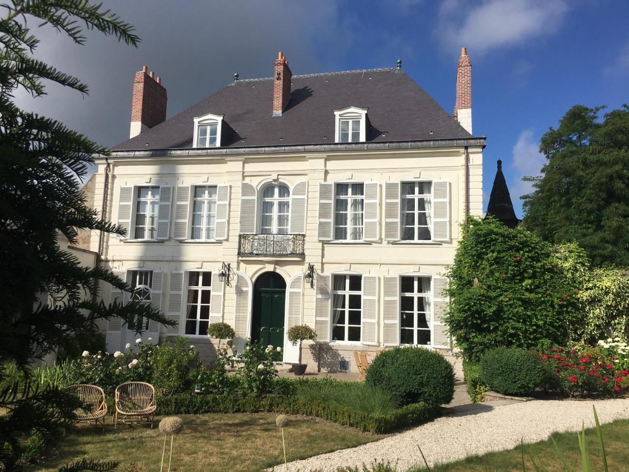 Entre Cour Et Jardin Bed & Breakfast Arras Eksteriør bilde